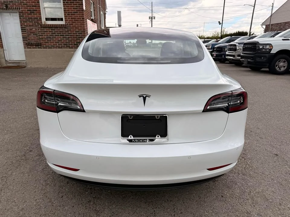 2019 Tesla Model 3 - Image 5 of 17