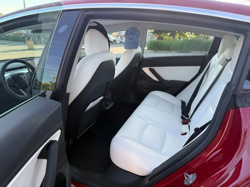 2019 Tesla Model 3 - Image 5 of 7
