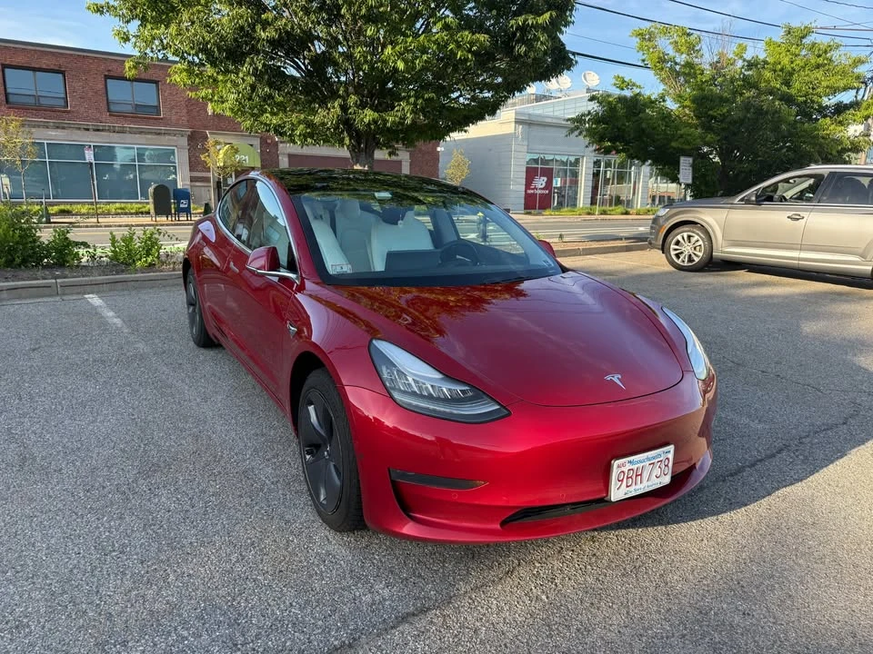 2019 Tesla Model 3 - Image 2 of 7