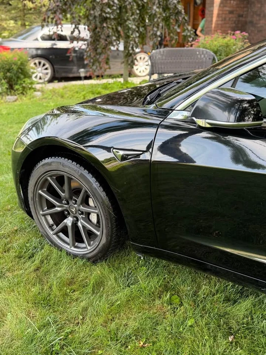2019 Tesla Model 3 - Image 2 of 16