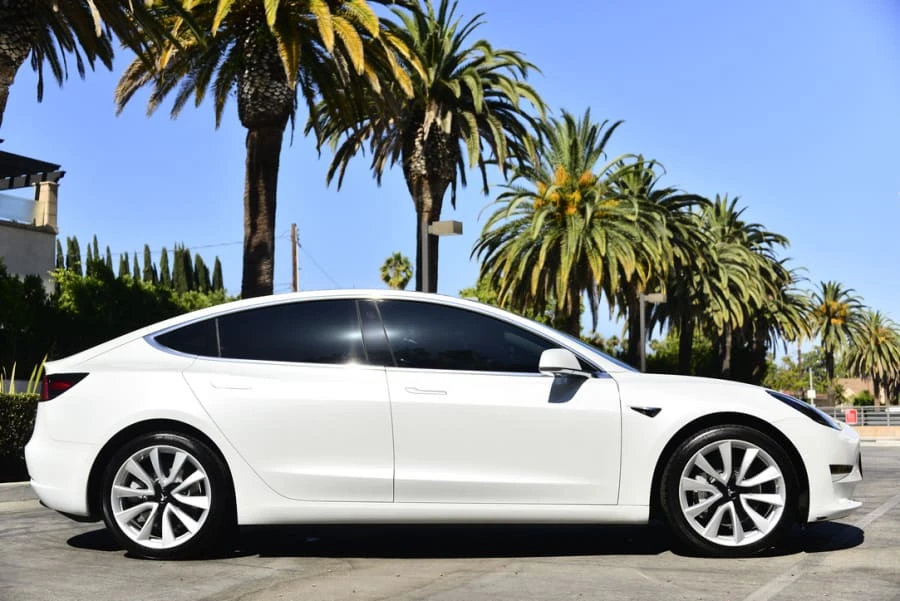 2019 Tesla Model 3 - Image 13 of 29