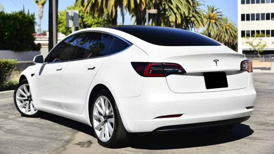 2019 Tesla Model 3 - Image 17 of 29
