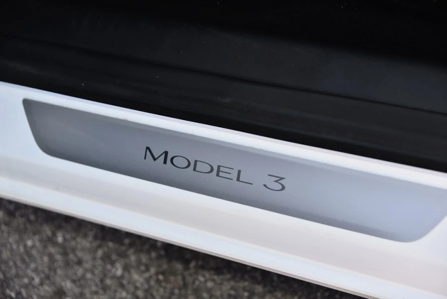 2019 Tesla Model 3 - Image 21 of 29