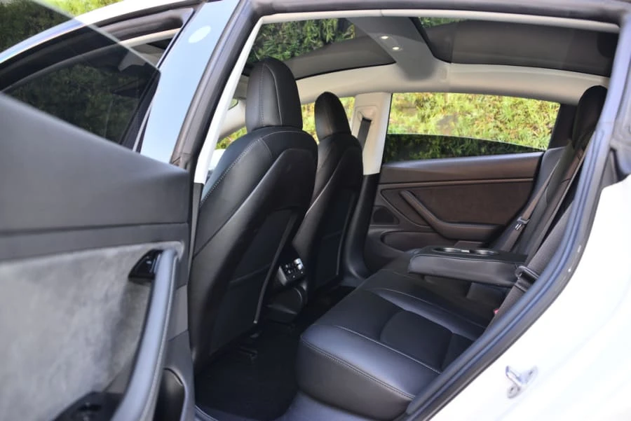 2019 Tesla Model 3 - Image 7 of 29