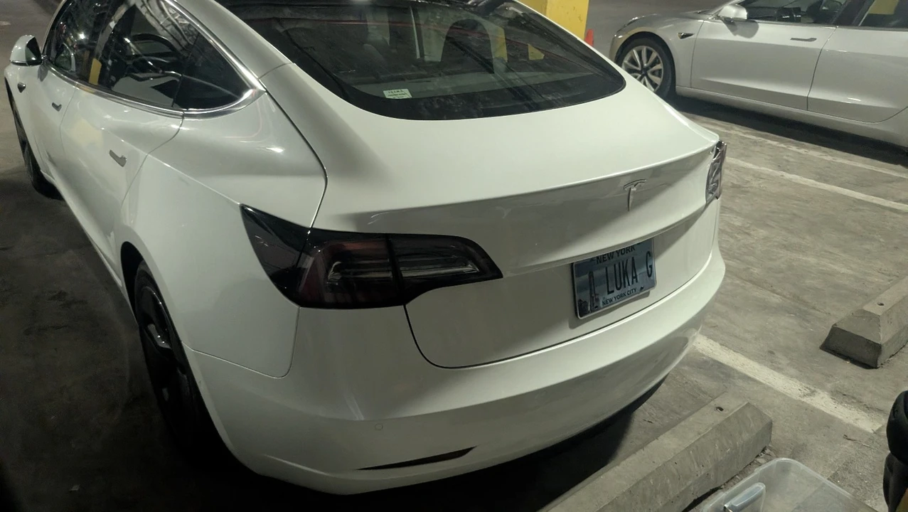 2019 Tesla Model 3 - Image 5 of 20