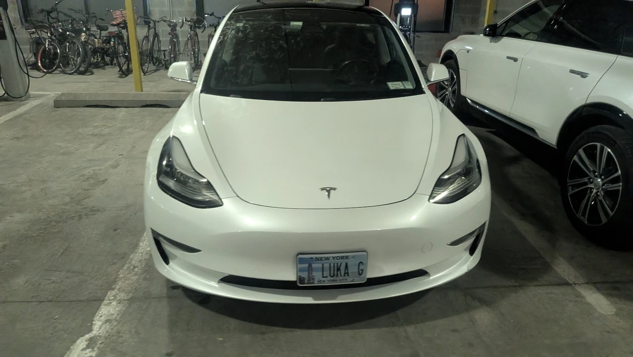 2019 Tesla Model 3 - Image 11 of 20
