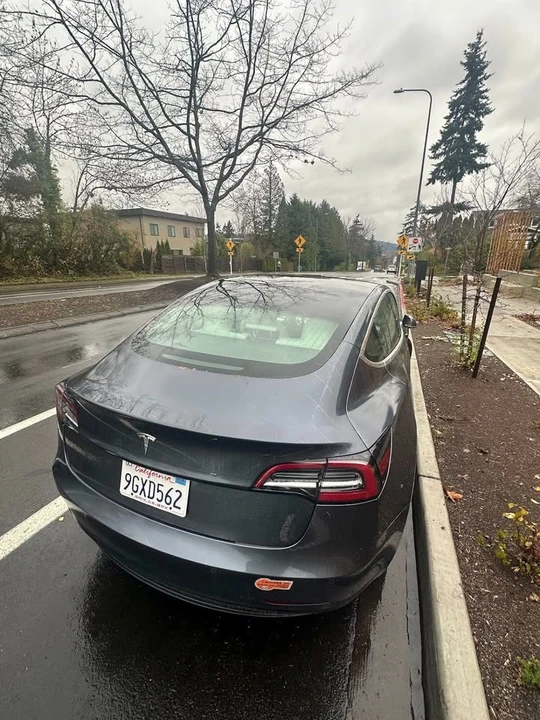 2019 Tesla Model 3 - Image 2 of 5