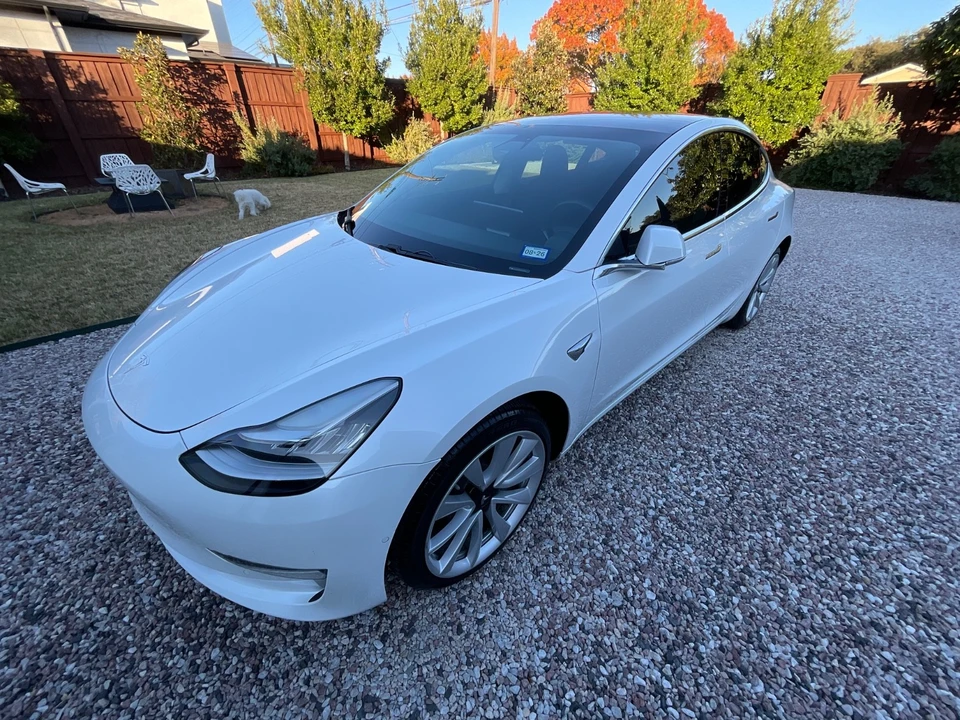 2019 Tesla Model 3 - Image 9 of 21