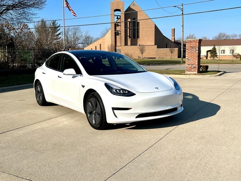2019 Tesla Model 3 - Image 4 of 12