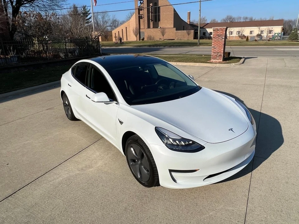 2019 Tesla Model S - Image 16 of 21