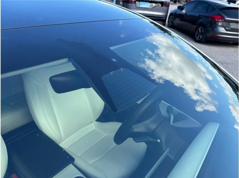 2019 Tesla Model 3 - Image 12 of 21