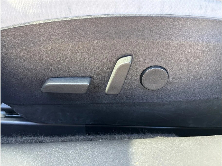 2019 Tesla Model 3 - Image 18 of 21