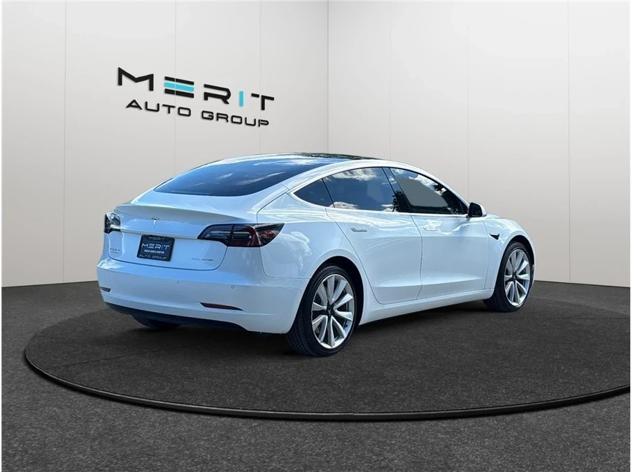 2019 Tesla Model 3 - Image 9 of 21