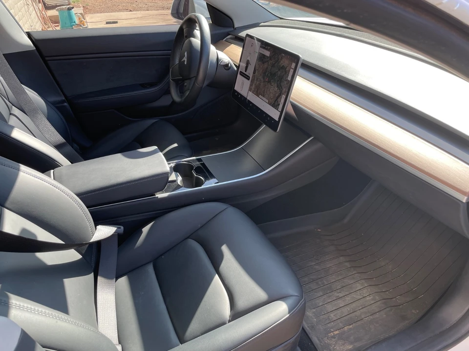 2019 Tesla Model 3 - Image 9 of 21