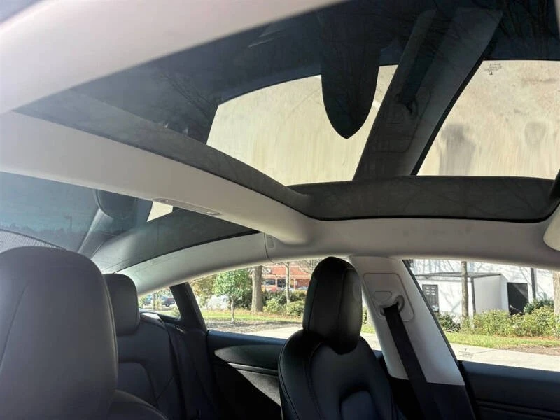 2019 Tesla Model 3 - Image 14 of 17