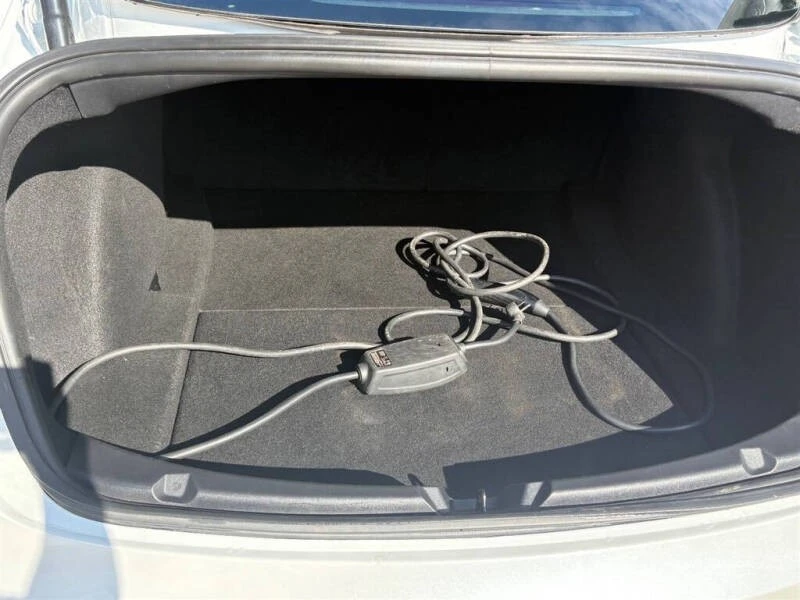 2019 Tesla Model 3 - Image 17 of 17