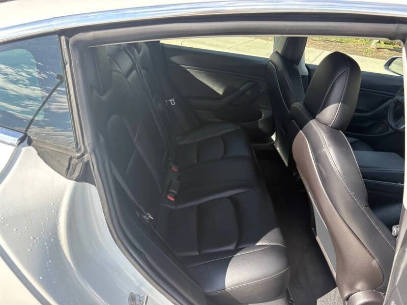 2019 Tesla Model 3 - Image 11 of 17