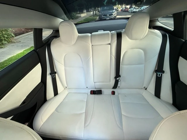 2019 Tesla Model 3 - Image 6 of 10