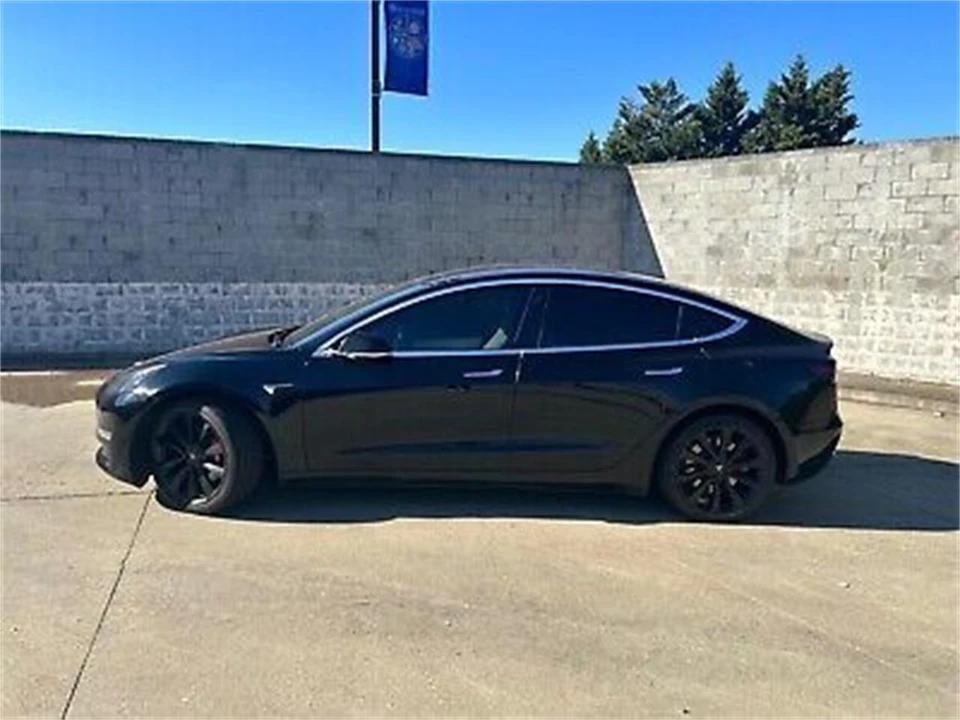 2019 Tesla Model 3 - Image 4 of 25