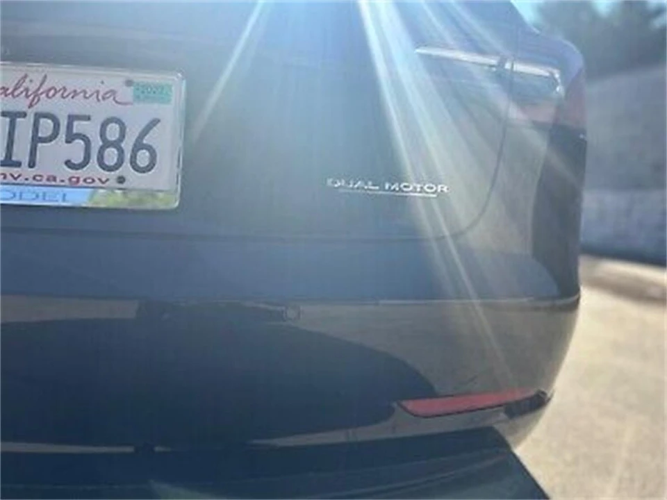 2019 Tesla Model 3 - Image 12 of 25