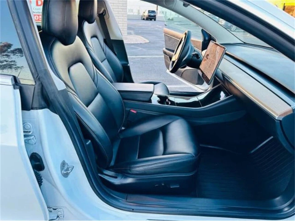 2019 Tesla Model 3 - Image 5 of 29