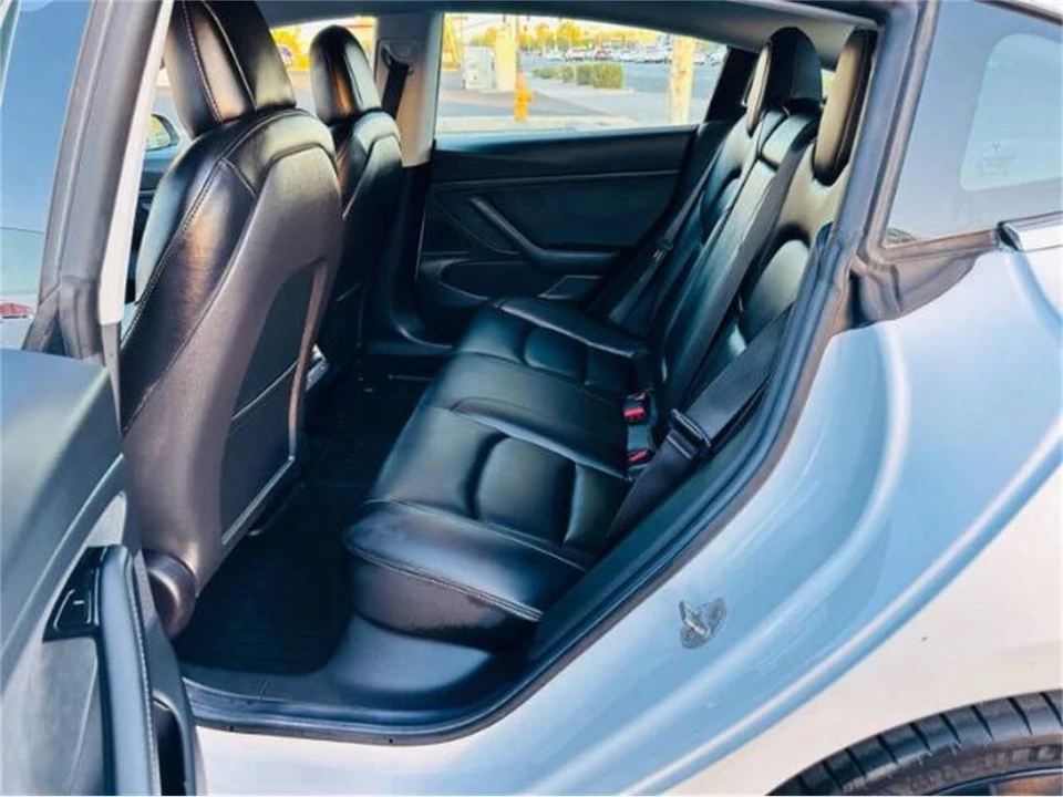 2019 Tesla Model 3 - Image 11 of 29