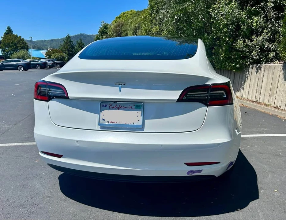 2019 Tesla Model 3 - Image 5 of 12