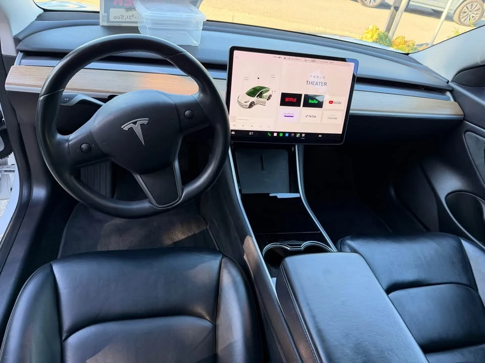 2019 Tesla Model 3 - Image 8 of 12