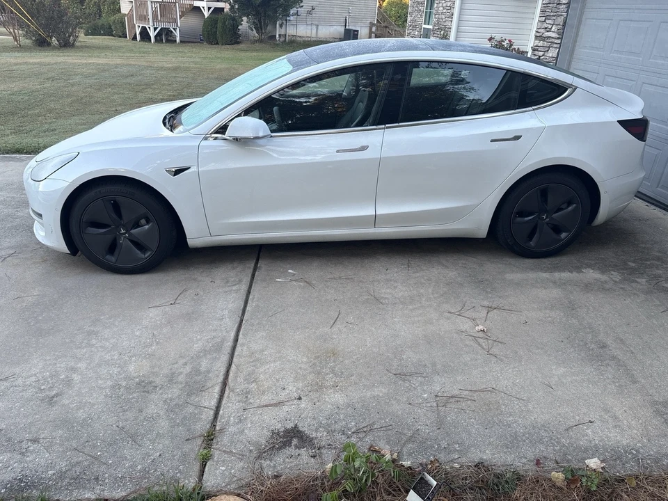 2019 Tesla Model 3 - Image 5 of 21