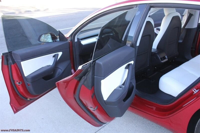 2019 Tesla Model 3 - Image 11 of 19