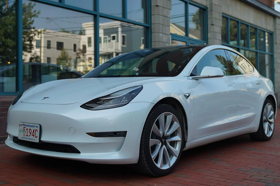 2019 Tesla Model 3 - Image 3 of 31
