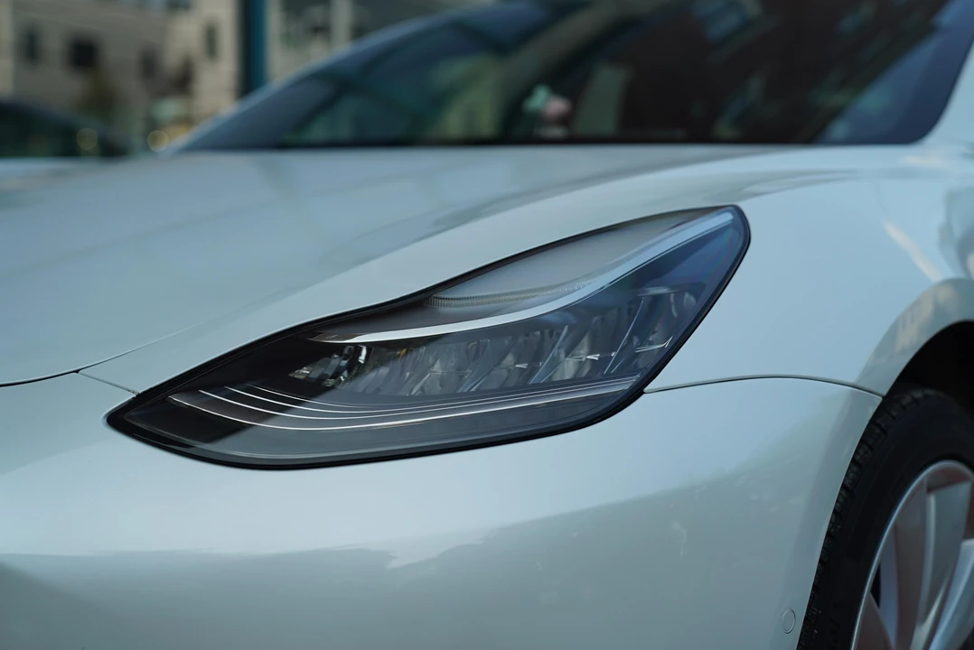 2019 Tesla Model 3 - Image 14 of 31