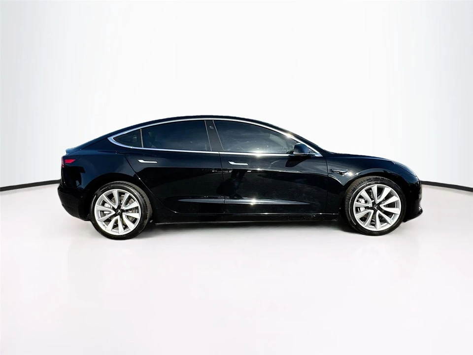 2019 Tesla Model 3 - Image 8 of 21