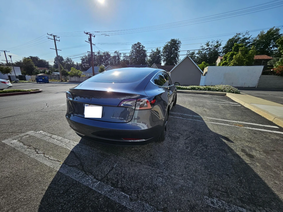 2019 Tesla Model 3 - Image 17 of 31