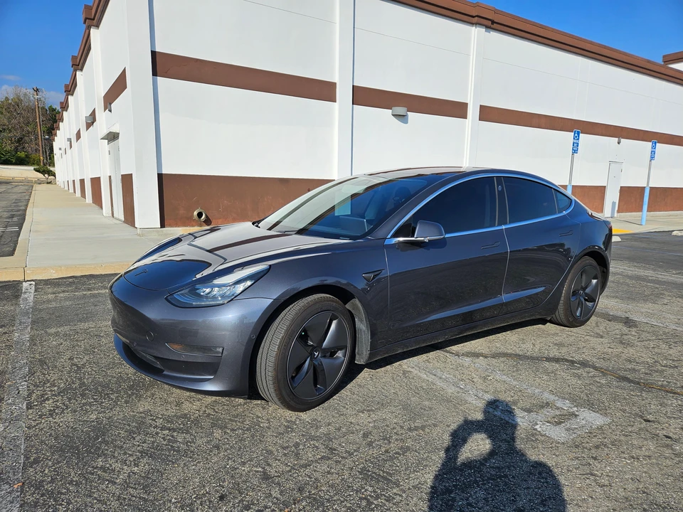 2019 Tesla Model 3 - Image 9 of 31