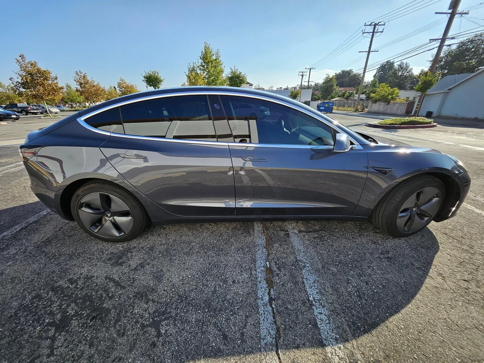 2019 Tesla Model 3 - Image 19 of 31
