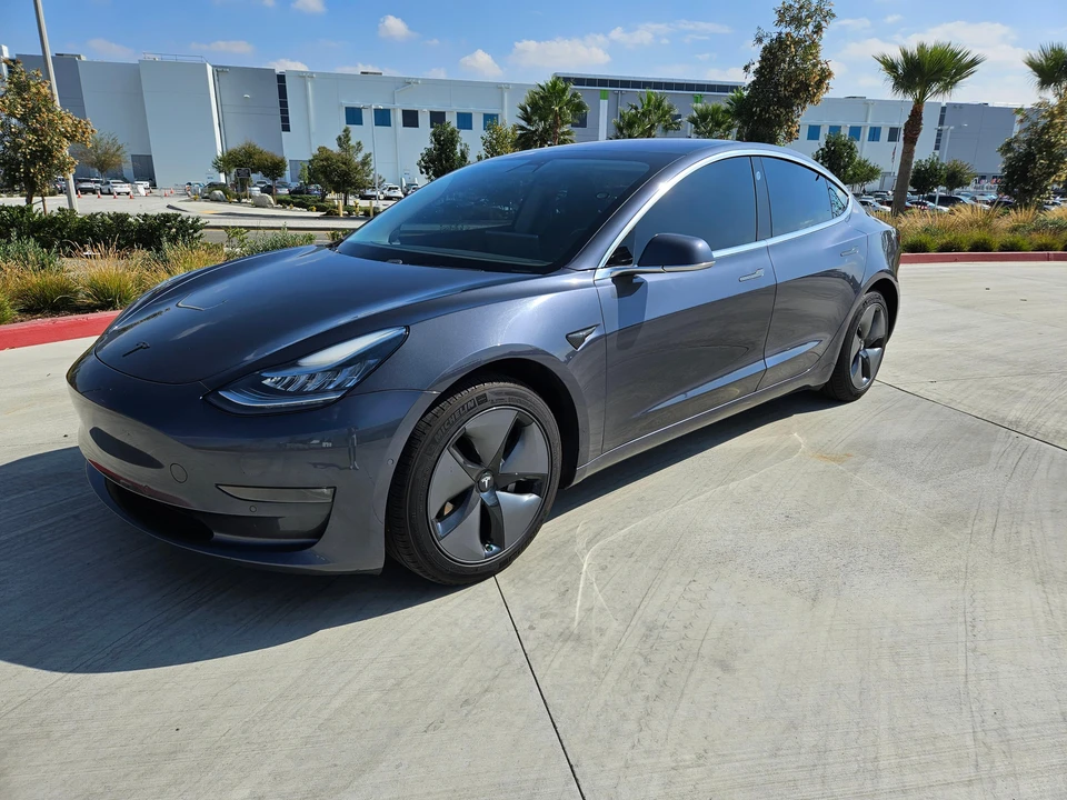 2019 Tesla Model 3 - Image 8 of 31