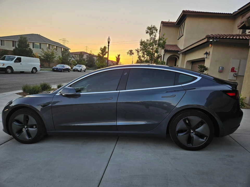 2019 Tesla Model 3 - Image 12 of 31