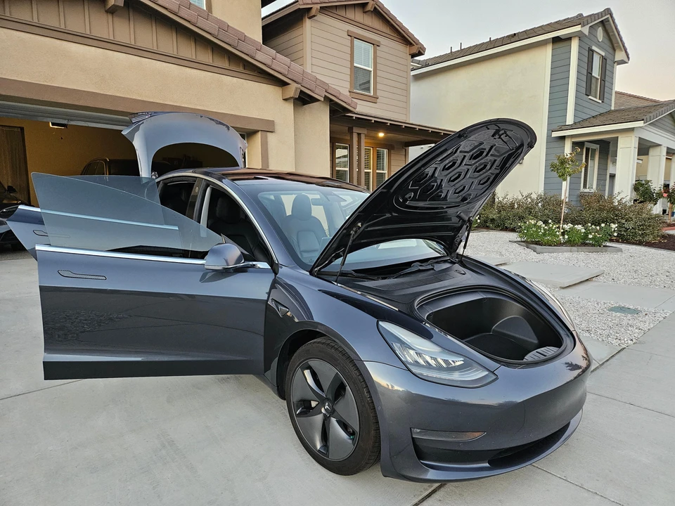 2019 Tesla Model 3 - Image 28 of 31