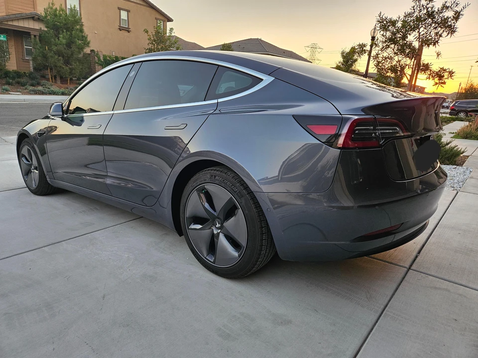 2019 Tesla Model 3 - Image 13 of 31