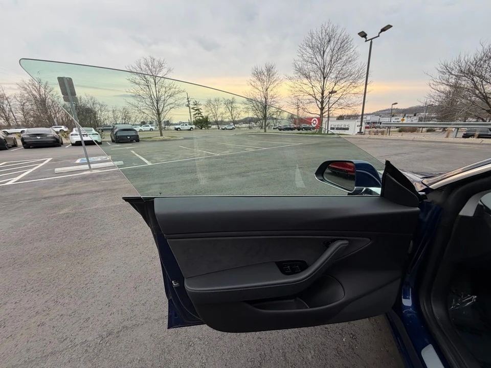 2019 Tesla Model 3 - Image 7 of 16