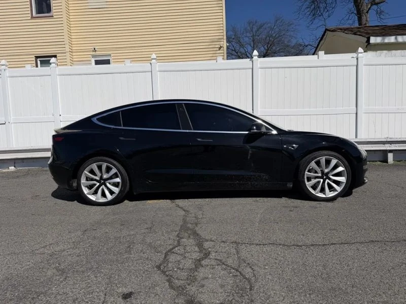 2019 Tesla Model 3 - Image 8 of 12