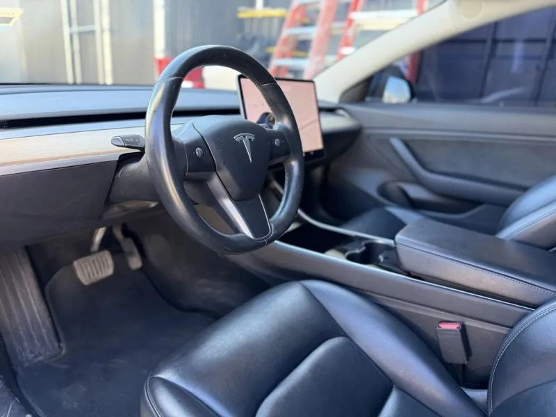 2019 Tesla Model 3 - Image 10 of 12