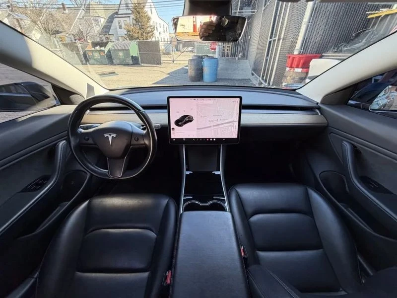 2019 Tesla Model 3 - Image 9 of 12