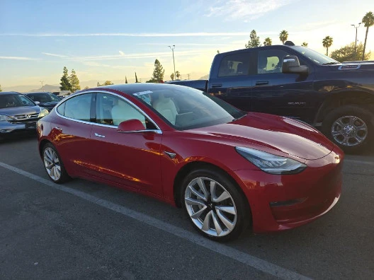 2019 Tesla Model 3 - Image 2 of 6