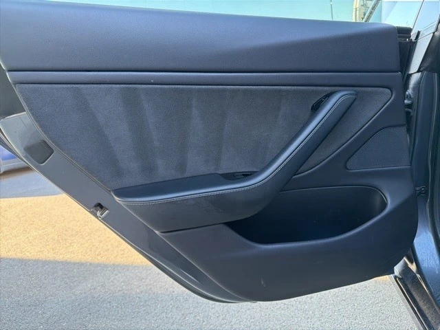 2019 Tesla Model 3 - Image 14 of 21