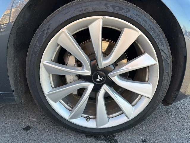 2019 Tesla Model 3 - Image 10 of 21