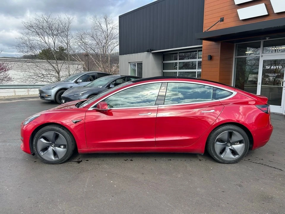 2019 Tesla Model 3 - Image 5 of 17
