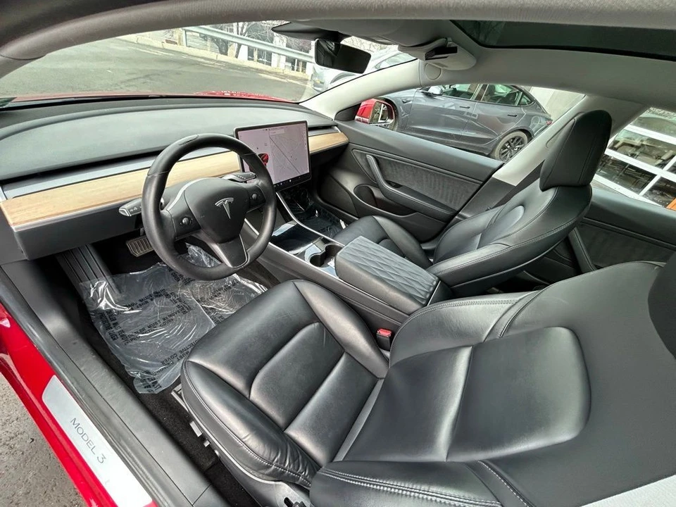 2019 Tesla Model 3 - Image 15 of 17