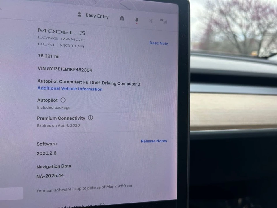 2019 Tesla Model 3 - Image 16 of 17